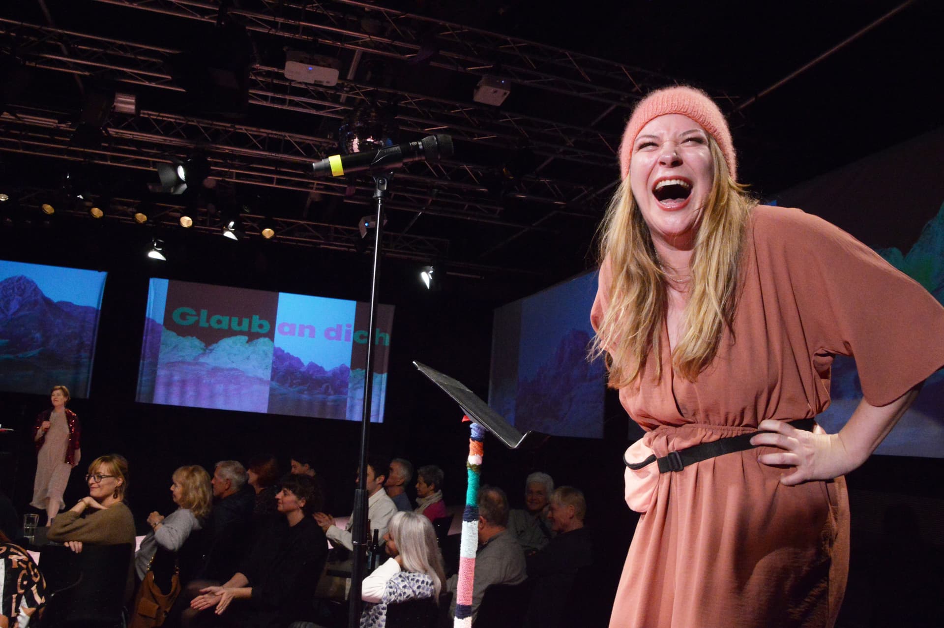 aktionstheater ensemble: ALLES NORMAL