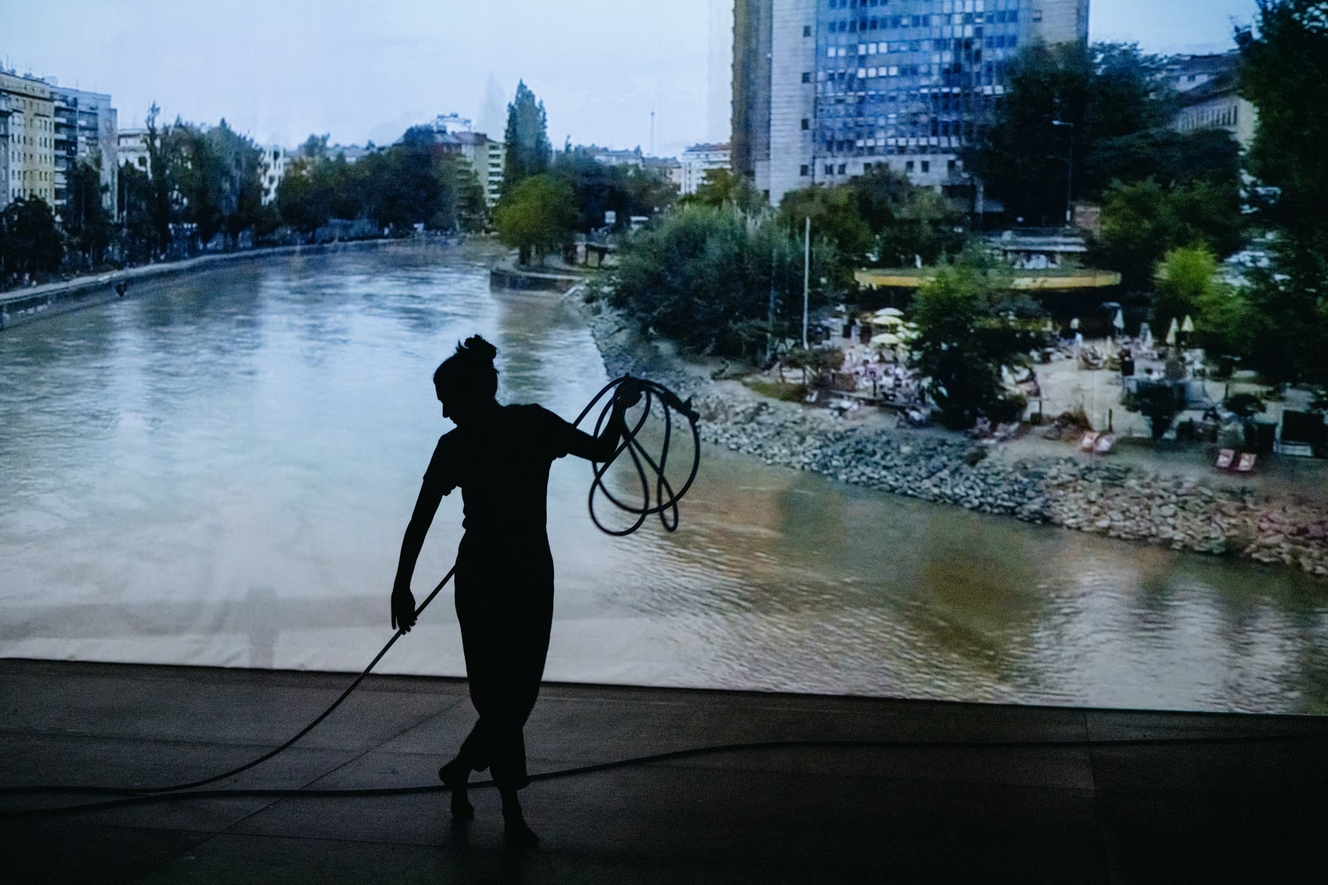 ON THE EDGE Eisemann